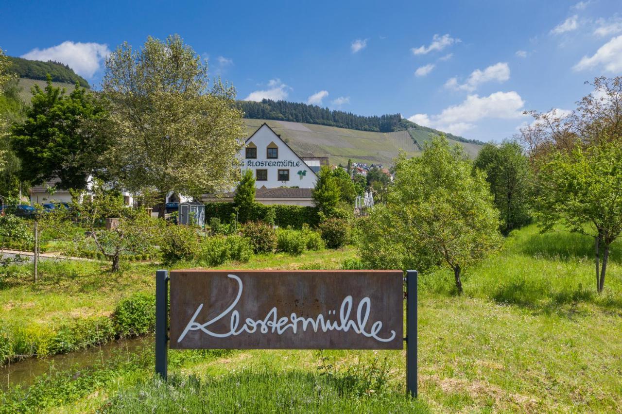 Weinhotel Restaurant Klostermuehle Ockfen Bagian luar foto